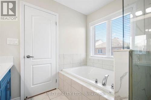 442 Grey Landing Drive, Milton (Ford), ON - Indoor Photo Showing Bathroom