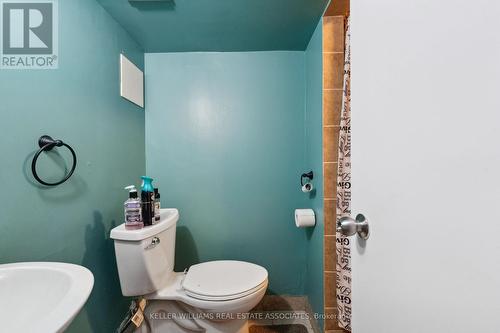 32 Dunblaine Crescent, Brampton, ON - Indoor Photo Showing Bathroom