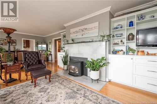 118 Kennebecasis River Road, Hampton, NB - Indoor Photo Showing Living Room With Fireplace