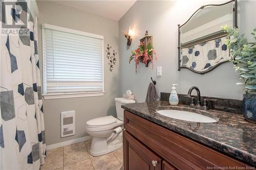 118 Kennebecasis River Road, Hampton, NB - Indoor Photo Showing Bathroom