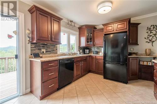 118 Kennebecasis River Road, Hampton, NB - Indoor Photo Showing Kitchen