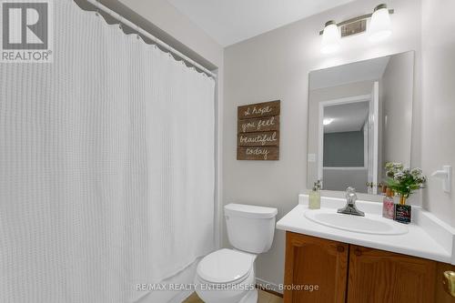 12 - 2915 Headon Forest Drive, Burlington, ON - Indoor Photo Showing Bathroom