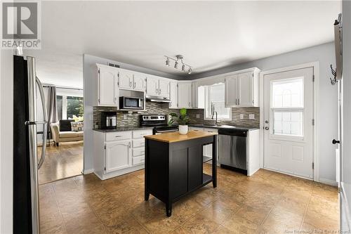 112 Palisade Drive, Moncton, NB - Indoor Photo Showing Kitchen With Upgraded Kitchen