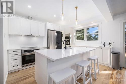 1137 Checkers Road, Ottawa, ON - Indoor Photo Showing Kitchen With Upgraded Kitchen