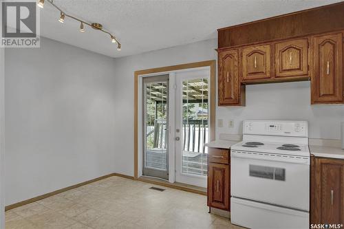 2723 Partridge Crescent, Regina, SK - Indoor Photo Showing Kitchen