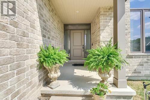 2129 Lockwood Crescent, Strathroy-Caradoc (Mount Brydges), ON - Outdoor