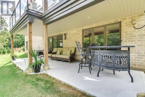 2129 Lockwood Crescent, Strathroy-Caradoc (Mount Brydges), ON - Outdoor With Deck Patio Veranda With Exterior