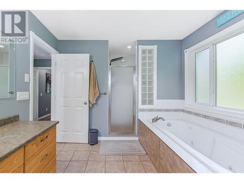 160 Carlin Street, Grindrod, BC - Indoor Photo Showing Bathroom