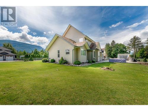 160 Carlin Street, Grindrod, BC - Outdoor