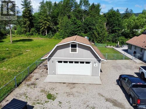 160 Carlin Street, Grindrod, BC - Outdoor