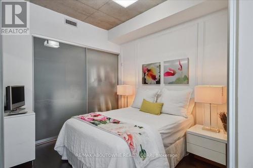 326 - 75 Portland Street, Toronto (Waterfront Communities), ON - Indoor Photo Showing Bedroom