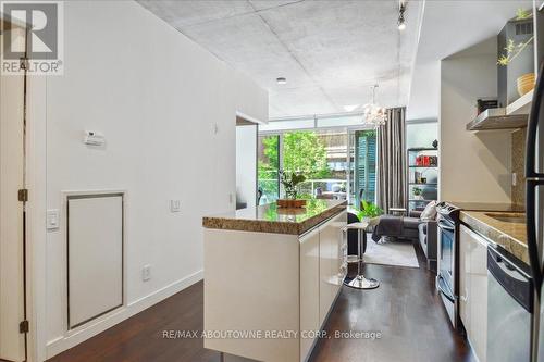 326 - 75 Portland Street, Toronto (Waterfront Communities), ON - Indoor Photo Showing Kitchen