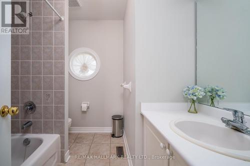 44 Wildberry Crescent, Vaughan, ON - Indoor Photo Showing Bathroom