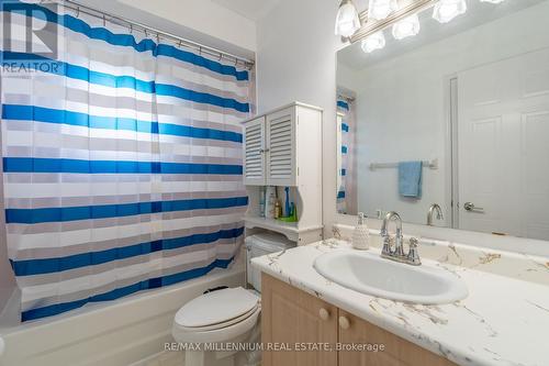 2 Rundle Crescent, Barrie (Holly), ON - Indoor Photo Showing Bathroom