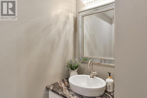 35 - 21 Laguna Parkway, Ramara (Brechin), ON - Indoor Photo Showing Bathroom