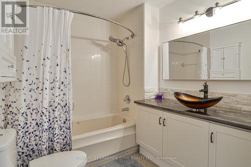 35 - 21 Laguna Parkway, Ramara (Brechin), ON - Indoor Photo Showing Bathroom