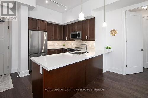 408 - 1 Hume Street, Collingwood, ON - Indoor Photo Showing Kitchen With Stainless Steel Kitchen With Upgraded Kitchen