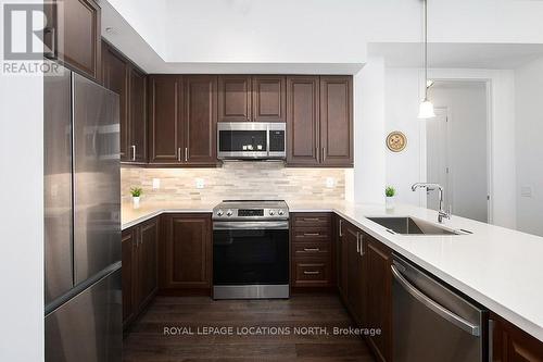 408 - 1 Hume Street, Collingwood, ON - Indoor Photo Showing Kitchen With Upgraded Kitchen