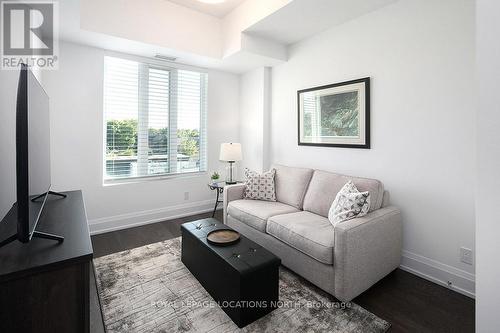 408 - 1 Hume Street, Collingwood, ON - Indoor Photo Showing Living Room