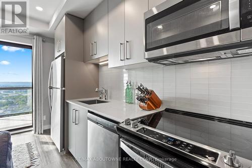 2006 - 15 Queen Street S, Hamilton (Central), ON - Indoor Photo Showing Kitchen With Stainless Steel Kitchen With Upgraded Kitchen