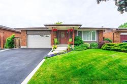 31 ACKLAND Street  Stoney Creek, ON L8J 1H5