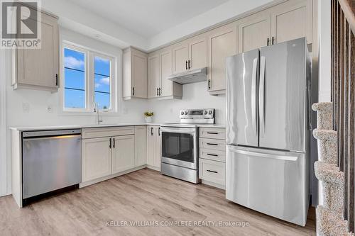 29 - 575 Woodward Avenue, Hamilton, ON - Indoor Photo Showing Kitchen