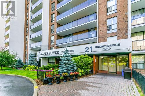 1708 - 21 Knightsbridge Road, Brampton (Queen Street Corridor), ON - Outdoor With Balcony