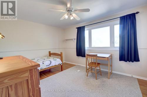 2312 Homelands Drive, Mississauga (Sheridan), ON - Indoor Photo Showing Bedroom