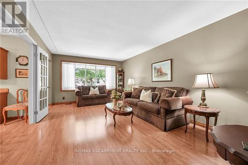 1 Eden Place, Norfolk (Simcoe), ON - Indoor Photo Showing Living Room