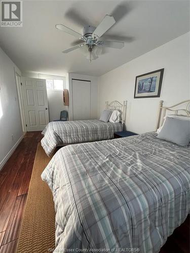 1429-1431 East Shore Road, Pelee Island, ON - Indoor Photo Showing Bedroom