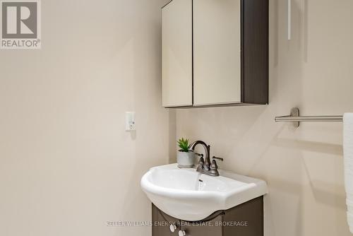 55 Frank Wheeler Avenue, Clarington (Courtice), ON - Indoor Photo Showing Bathroom