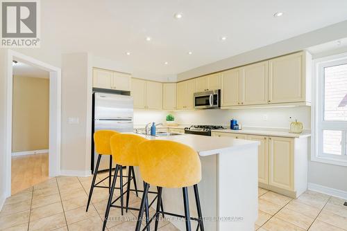 55 Frank Wheeler Avenue, Clarington (Courtice), ON - Indoor Photo Showing Kitchen