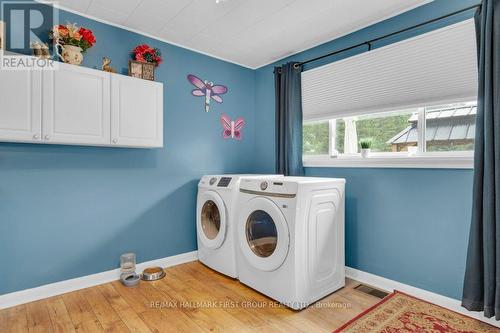 527 Baptist Church Road, Quinte West, ON - Indoor Photo Showing Laundry Room