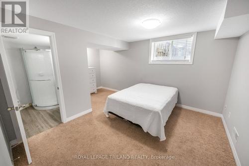 49 - 112 North Centre Road, London, ON - Indoor Photo Showing Bedroom