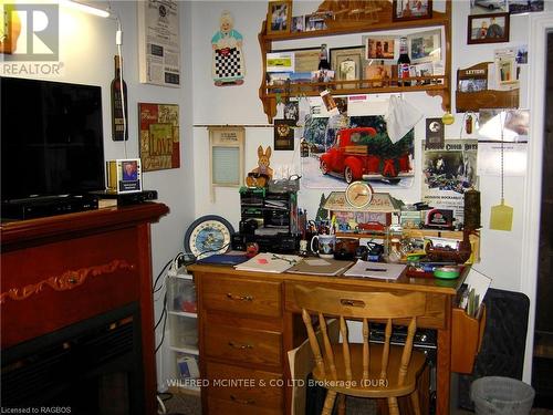 52 Sussex Square, Georgian Bluffs, ON - Indoor Photo Showing Other Room