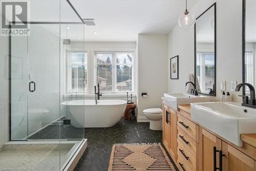 242 1St Street A W, Owen Sound, ON - Indoor Photo Showing Bathroom