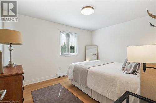 242 1St Street A W, Owen Sound, ON - Indoor Photo Showing Bedroom