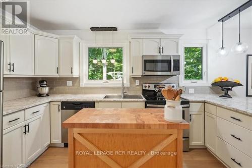 242 1St Street A W, Owen Sound, ON - Indoor Photo Showing Kitchen With Upgraded Kitchen