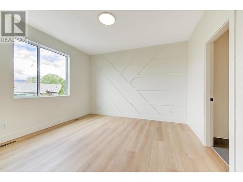 853 Kinnear Court, Kelowna, BC - Indoor Photo Showing Other Room