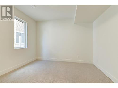 853 Kinnear Court, Kelowna, BC - Indoor Photo Showing Other Room