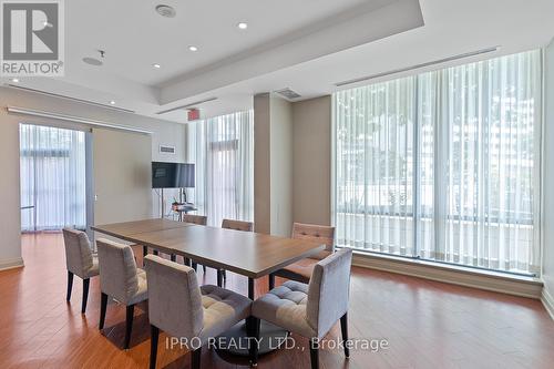 1109 - 300 Bloor Street E, Toronto (Rosedale-Moore Park), ON - Indoor Photo Showing Dining Room