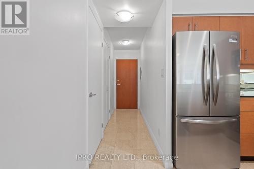 1109 - 300 Bloor Street E, Toronto (Rosedale-Moore Park), ON - Indoor