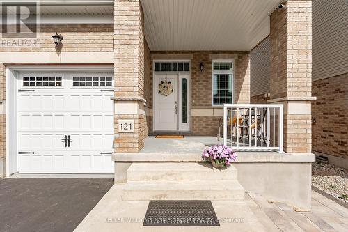 121 Lovett Lane, Guelph (Hanlon Creek), ON - Outdoor With Facade