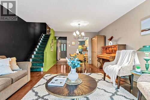 137 - 26 Livingston Road, Toronto (Guildwood), ON - Indoor Photo Showing Living Room