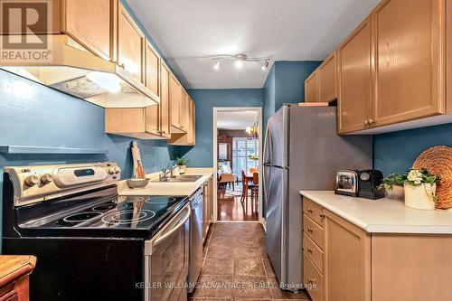 137 - 26 Livingston Road, Toronto (Guildwood), ON - Indoor Photo Showing Kitchen With Double Sink