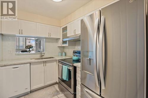 1811 - 3233 Eglinton Avenue E, Toronto (Scarborough Village), ON - Indoor Photo Showing Kitchen With Stainless Steel Kitchen With Double Sink With Upgraded Kitchen