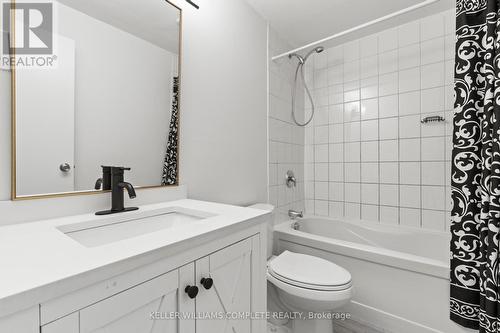 33 Millwood Place, Hamilton (Bruleville), ON - Indoor Photo Showing Bathroom