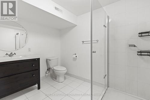 33 Millwood Place, Hamilton (Bruleville), ON - Indoor Photo Showing Bathroom