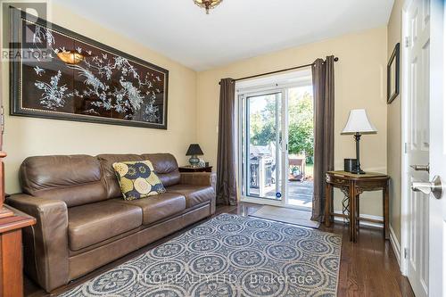 141 Toynbee Trail, Toronto (Guildwood), ON - Indoor Photo Showing Living Room