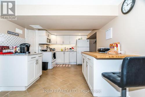 141 Toynbee Trail, Toronto (Guildwood), ON - Indoor Photo Showing Kitchen